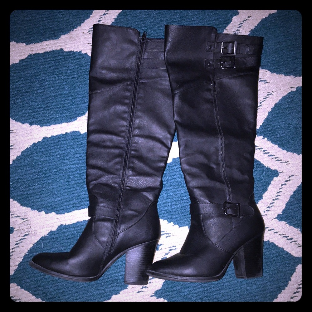 Women’s tall black boots wide calf